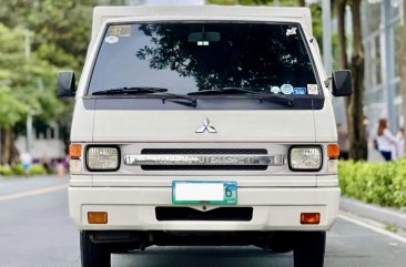 2013 Mitsubishi L300 in Makati, Metro Manila