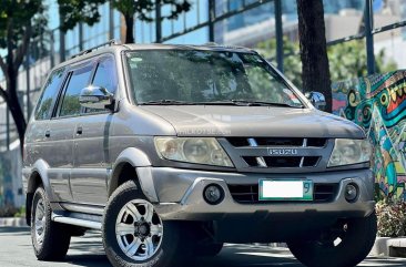 2006 Isuzu Crosswind in Makati, Metro Manila