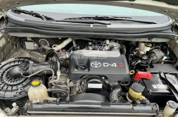 2011 Toyota Innova  2.8 E Diesel AT in Manila, Metro Manila