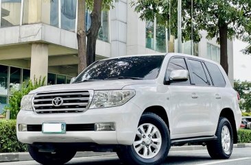 2018 Toyota Land Cruiser in Makati, Metro Manila