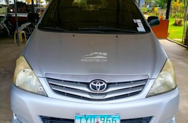 2011 Toyota Innova  2.0 J Gas MT in Lapu-Lapu, Cebu