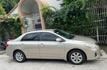 Purple Toyota Corolla altis 2012 for sale in Manual