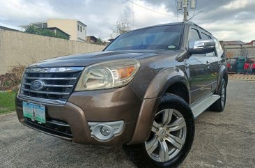 Purple Ford Everest 2012 for sale in Automatic