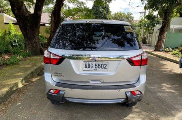 Selling Purple Isuzu Mu-X 2015 in Quezon City