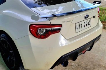 Pearl White Subaru Brz 2018 for sale in Automatic