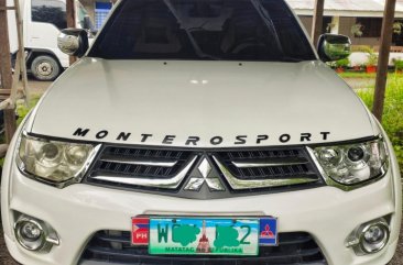 Selling Pearl White Mitsubishi Montero sport 2013 in Butuan