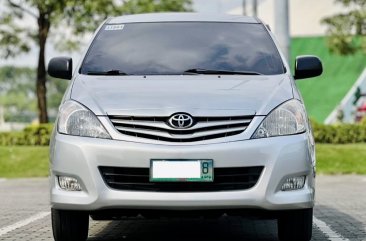 2011 Toyota Innova in Makati, Metro Manila