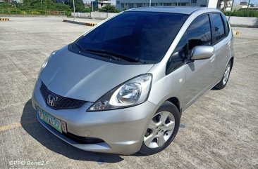 Purple Honda Jazz 2010 for sale in Valenzuela