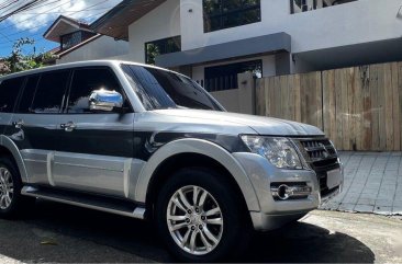 Sell Purple 2015 Mitsubishi Pajero in Pasig