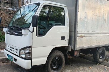 Purple Isuzu Nhr 2013 for sale in Manual