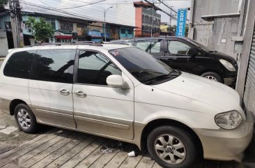 Purple Kia Carnival 2004 for sale in Automatic