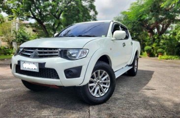 Sell Purple 2011 Mitsubishi Strada in Las Piñas