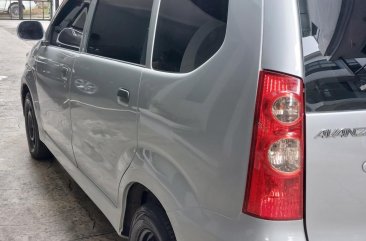 Purple Toyota Avanza 2011 for sale in Manual