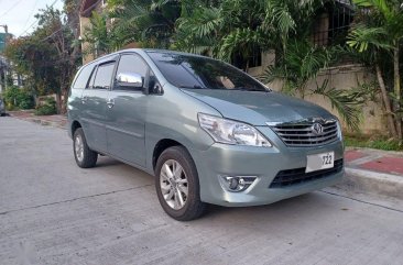 Purple Toyota Innova 2012 for sale in Quezon City