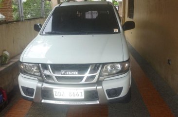 Purple Isuzu Crosswind 2016 for sale in Manual