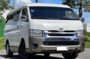 Selling Purple Toyota Hiace 2016 in Makati