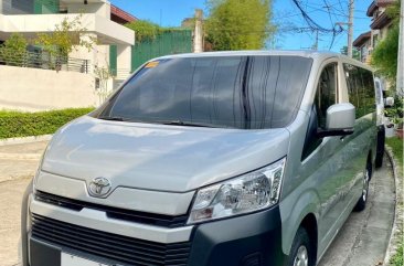 Purple Toyota Hiace 2020 for sale in San Juan
