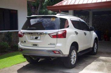 Pearl White Isuzu Mu-X 2019 for sale in Automatic