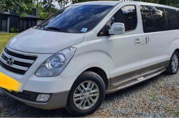 Selling Purple Hyundai Starex 2016 in Quezon City