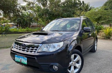 Purple Subaru Forester 2012 for sale in Automatic