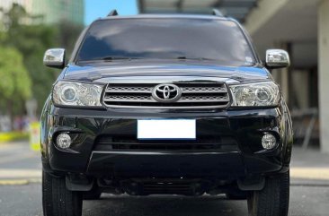 Purple Toyota Fortuner 2009 for sale in Makati