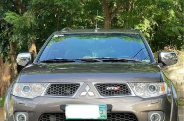 Purple Mitsubishi Montero sport 2013 for sale in Automatic