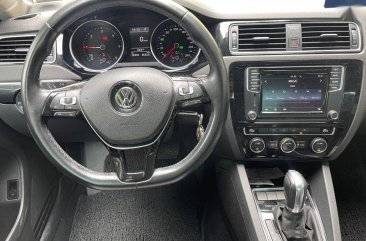 Purple Volkswagen Jetta 2016 for sale in Automatic