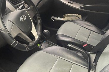 Sell Purple 2016 Hyundai Accent in Valenzuela