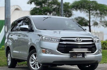 Selling Purple Toyota Innova 2018 in Makati