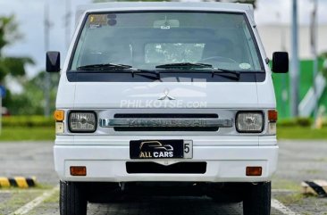 2015 Mitsubishi L300 in Makati, Metro Manila