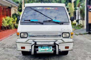 2013 Mitsubishi L300 Cab and Chassis 2.2 MT in Bacoor, Cavite