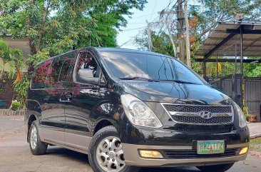 2013 Hyundai Starex  2.5 CRDi GLS 5 AT(Diesel Swivel) in Manila, Metro Manila