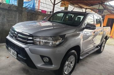 Selling Silver Toyota Hilux 2014 SUV / MPV in Manila