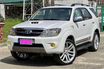 Selling Purple Toyota Fortuner 2005 in Alaminos