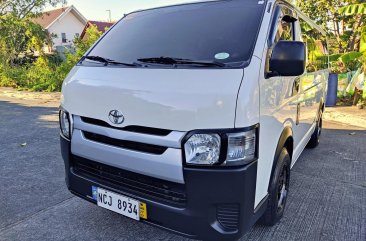 Selling White Toyota Hiace 2017 Van at Manual  at 50000 in Manila