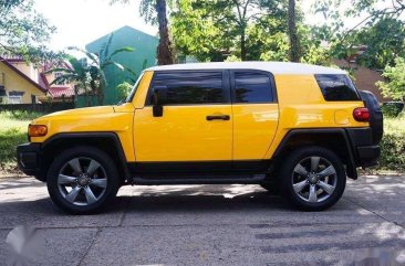 Selling Yellow Toyota Fj Cruiser 2015 SUV / MPV in Manila