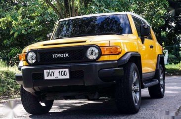 Selling Yellow Toyota Fj Cruiser 2015 SUV / MPV in Manila