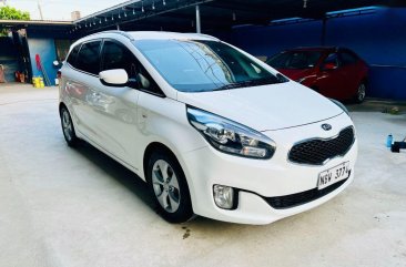 Purple Kia Carens 2015 for sale in Automatic