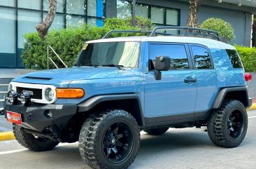 2015 Toyota FJ Cruiser  4.0L V6 in Manila, Metro Manila