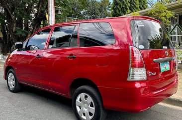 Purple Toyota Innova 2010 for sale in Manual