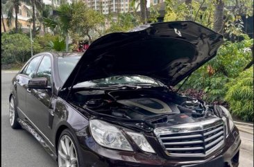 Purple Mercedes-Benz E-Class 2010 for sale in Automatic