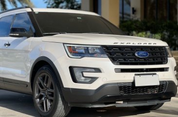 Purple Ford Explorer 2017 for sale in Automatic