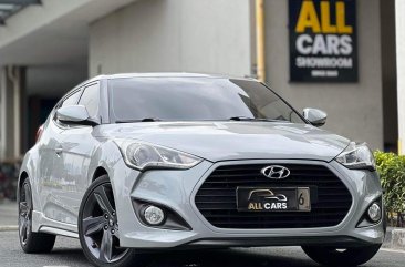 Selling Purple Hyundai Veloster 2013 in Makati