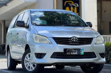 Purple Toyota Innova 2014 for sale in Makati