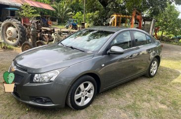 Sell Purple 2012 Chevrolet Cruze in Balanga