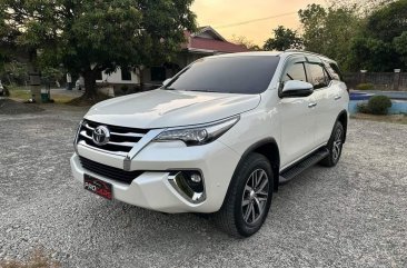 Selling Pearl White Toyota Fortuner 2018 in Manila