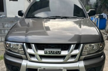 Selling Purple Isuzu Crosswind 2017 in Pasay