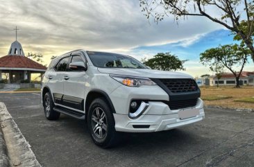 Purple Toyota Fortuner 2017 for sale in Automatic