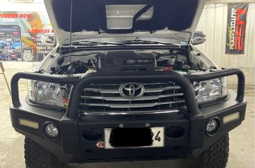 Sell Purple 2015 Toyota Hilux in Manila