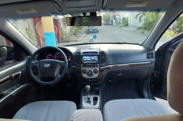 Sell Purple 2011 Hyundai Santa Fe in Mandaluyong